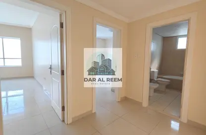 شقة - 5 غرف نوم - 7 حمامات للايجار في شارع التعاون الجديد - التعاون - الشارقة