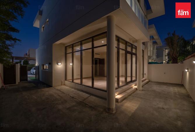 141928660 - Property Main Image