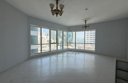 Apartment - 1 - 2 for rent in Al Majaz 3 - Al Majaz - Sharjah
