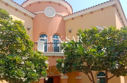 Villa - 5 Bedrooms - 5 Bathrooms for rent in District 2 - Royal Park - Jumeirah Park - Dubai