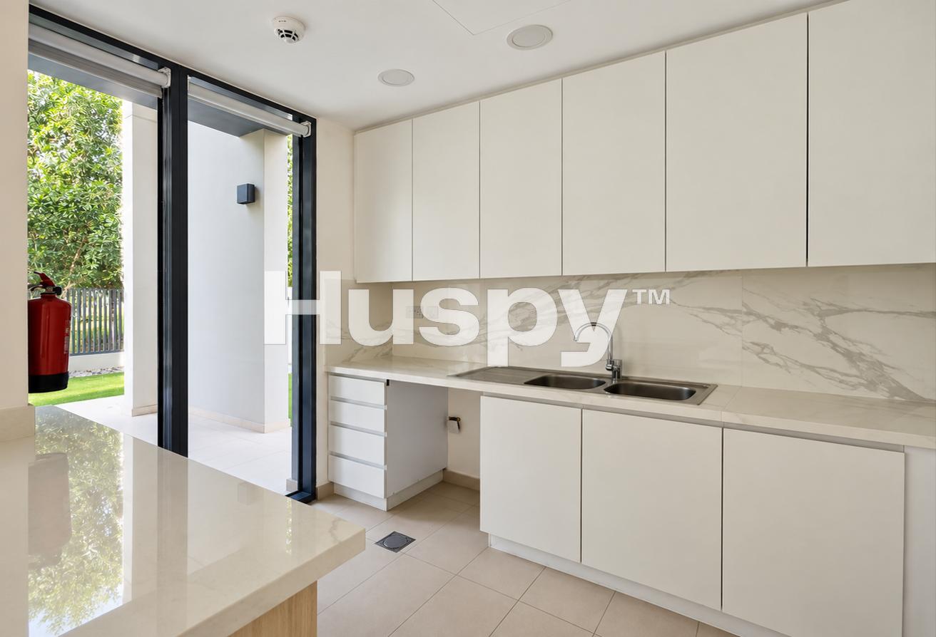 Backing Greenbelt | Unfurnished | Close to Pool photo 7