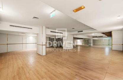 Retail - Studio for rent in Fairmont Hotel - Sheikh Zayed Road - Dubai
