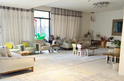 Villa - 4 Bedrooms - 7 Bathrooms for rent in West Yas - Yas Island - Abu Dhabi
