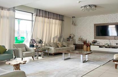Villa - 4 Bedrooms - 7 Bathrooms for rent in West Yas - Yas Island - Abu Dhabi