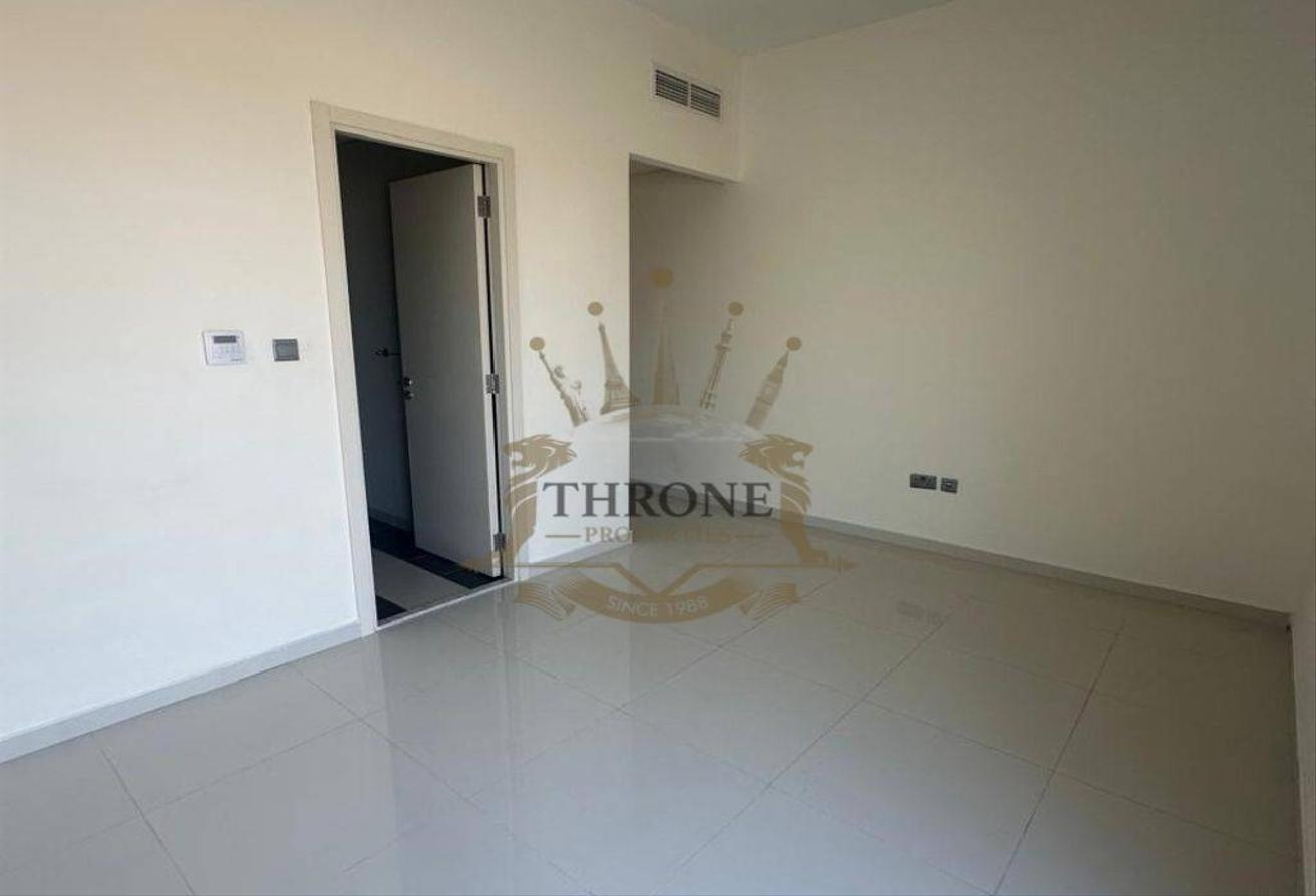 3BED+MAIDROOM || SINGLE ROW || LANDSCAPED GARDEN photo 12