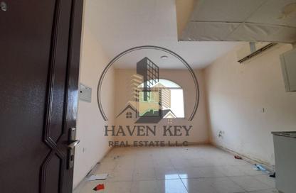 Apartment - Studio - 1 for rent in Fire Station Road - Muwaileh - Sharjah