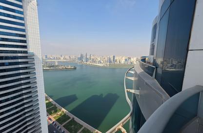 Duplex - 6 Bedrooms - 7+ Bathrooms for sale in Al Khan - Sharjah