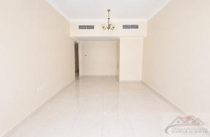 Apartment - 1 Bedroom - 2 Bathrooms for rent in Muwaileh 29 Building - Muwaileh - Sharjah