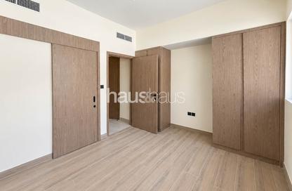 Townhouse - 5 - 6 for rent in Nice - Damac Lagoons - Dubai