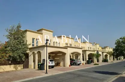 فيلا - 2 غرف نوم - 3 حمامات للايجار في الينابيع 3 - الينابيع - دبي فيلا - 2 غرف نوم - 3 حمامات للايجار في الينابيع 3 - الينابيع - دبي