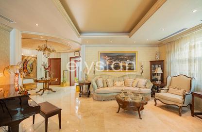 Villa - 5 Bedrooms - 6 Bathrooms for sale in District 1 - Royal Park - Jumeirah Park - Dubai