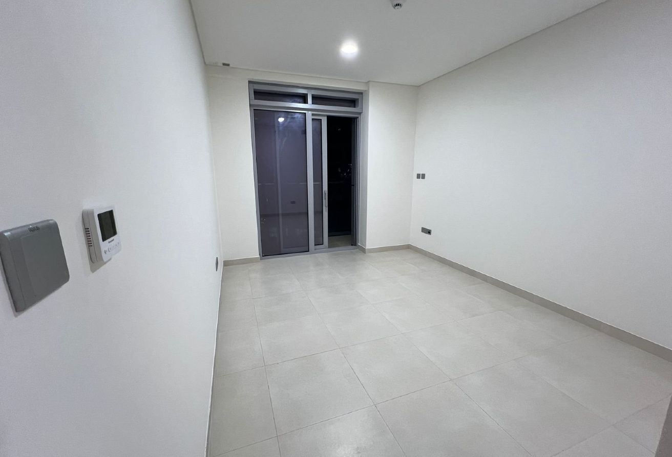 Amazing 1BR | Pool View  | Prime Location