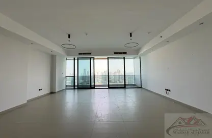 Apartment - 3 Bedrooms - 3 Bathrooms for rent in La Plage Tower - Al Mamzar - Sharjah - Sharjah
