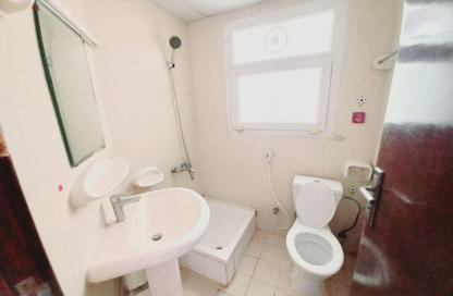 Apartment - Studio - 1 Bathroom for rent in Muwailih Building - Muwaileh - Sharjah