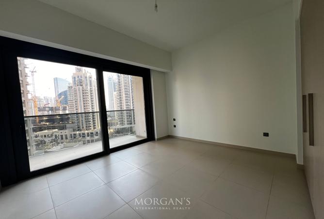 Unfurnished | Vacant | Boulevard View photo 3