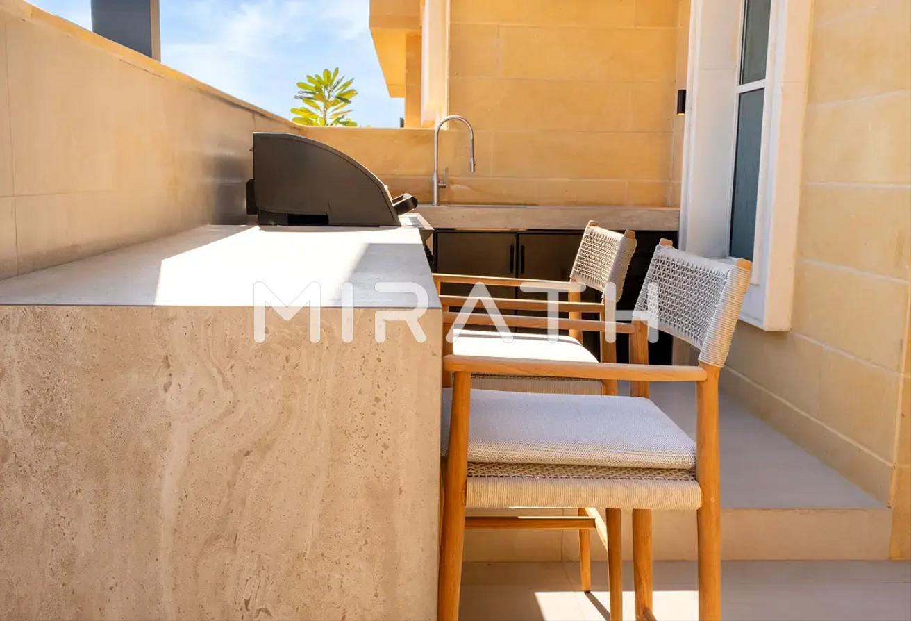Beachfront Luxury| 3BR Penthouse +Maid| Jumeirah 2 photo 17