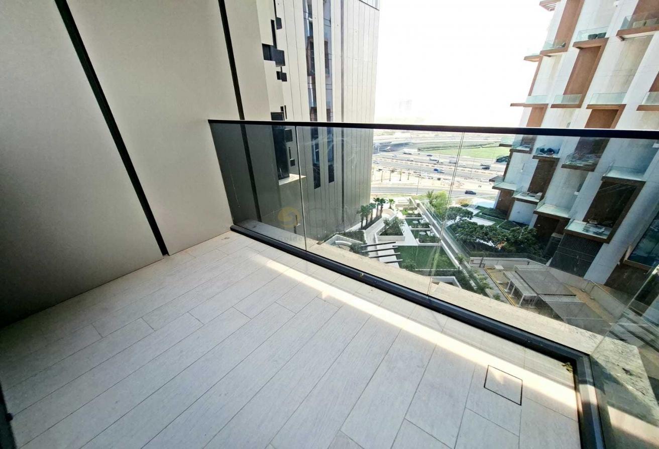 Perfect Lifestyle Living | Infinity Pool | Balcony photo 2