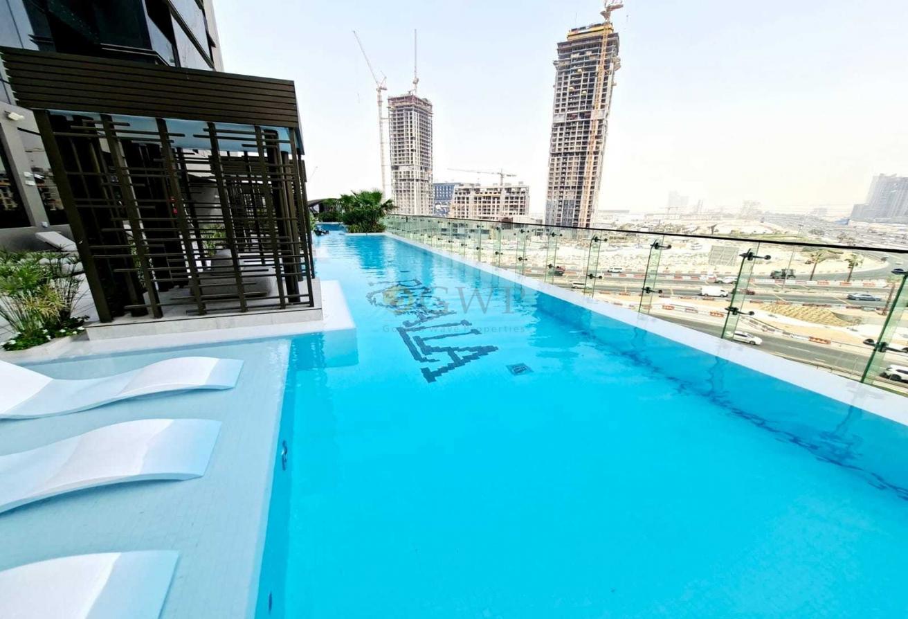 Perfect Lifestyle Living | Infinity Pool | Balcony photo 7