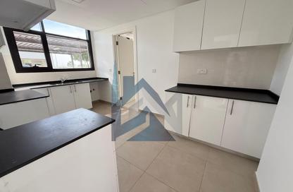 Townhouse - 4 Bedrooms - 5 Bathrooms for sale in Nasma Residence - Al Tai - Sharjah