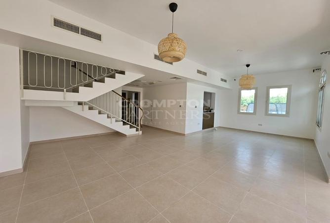 105950506 - Property Image 3