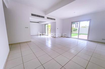 Villa - 3 Bedrooms - 3 Bathrooms for rent in Forat - The Lakes - Dubai
