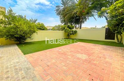 Villa - 3 Bedrooms - 3 Bathrooms for rent in Forat - The Lakes - Dubai Villa - 3 Bedrooms - 3 Bathrooms for rent in Forat - The Lakes - Dubai