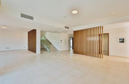 Villa - 4 - 6 for rent in West Yas - Yas Island - Abu Dhabi