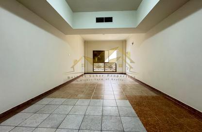 Apartment - Studio - 1 Bathroom for rent in Al Karama Sqaure - Al Karama - Dubai