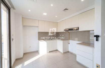 Apartment - 4 - 4 for sale in Hayat Boulevard 1A - Hayat Boulevard 1 - Hayat Boulevard - Town Square - Dubai