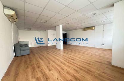 Shop - Studio for rent in Al Muteena Building - Al Muteena - Deira - Dubai