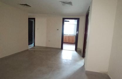 Apartment - 2 - 3 for rent in Al Taawoon Tower 1 - Al Taawoon Towers - Al Khan - Sharjah