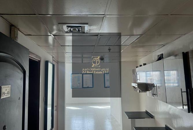 73854408 - Property Main Image