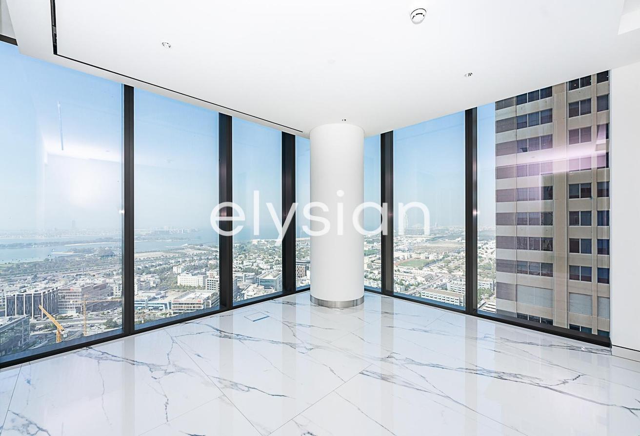 Luxury Living | S TOWER | Prime Location photo 2