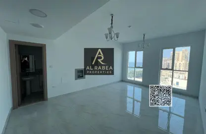 Apartment - 2 Bedrooms - 2 Bathrooms for rent in Corniche Tower - Ajman Corniche Road - Ajman