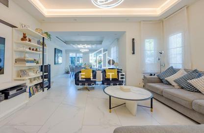 Villa - 3 Bedrooms - 3 Bathrooms for rent in Springs 2 - The Springs - Dubai