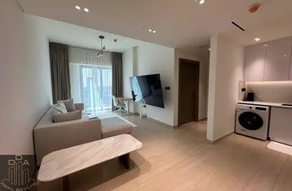 شقة - غرفة نوم - 2 حمامات للايجار في بن غاطي إيميرالد - منطقة 15 - قرية جميرا الدائرية - دبي