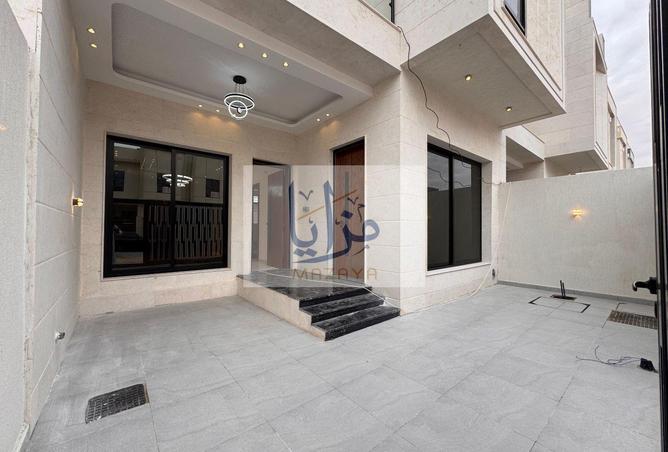 87454590 - Property Image 2