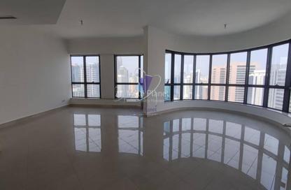 Apartment - 3 Bedrooms - 4 Bathrooms for rent in Khalifa Street - Abu Dhabi