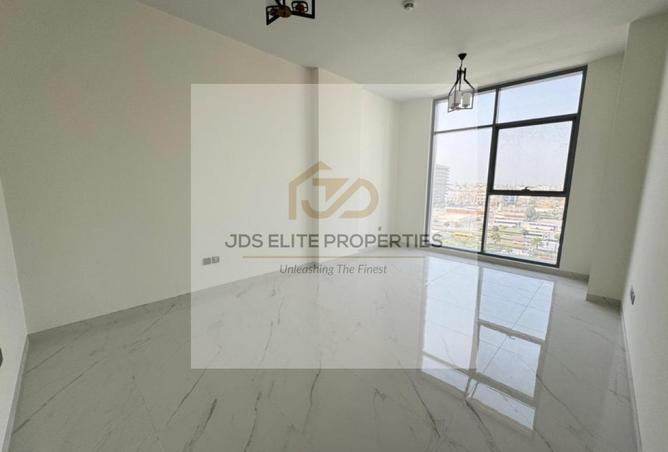 53601203 - Property Image 2