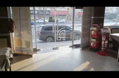 متجر - استوديو - 3 حمامات للبيع في ميجا مول - القاسمية - الشارقة