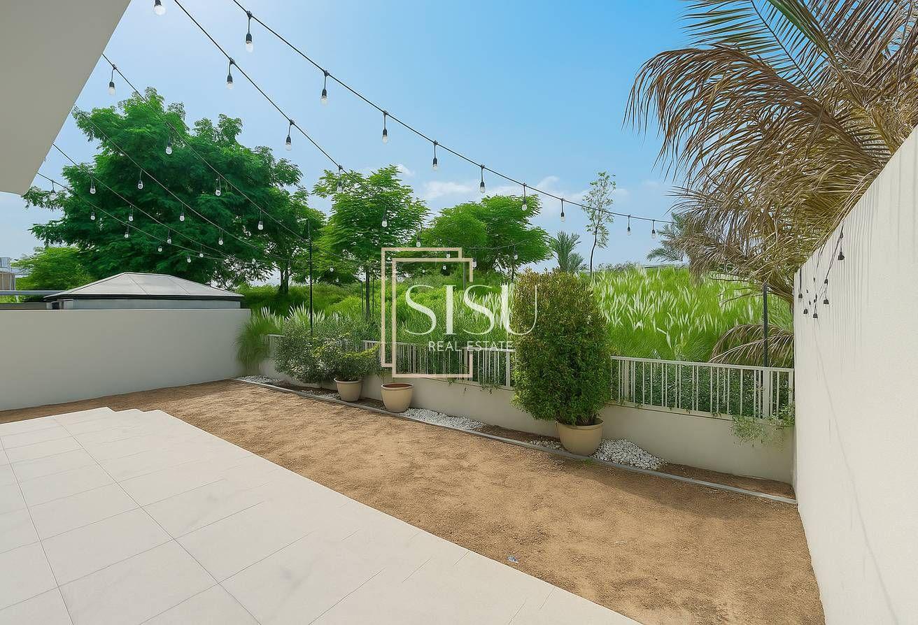 Single Row | Close to Entrance | Community Expert photo 12