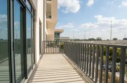 Apartment - 2 Bedrooms - 3 Bathrooms for sale in Vida Residence 3 - Vida Residence - The Hills - Dubai