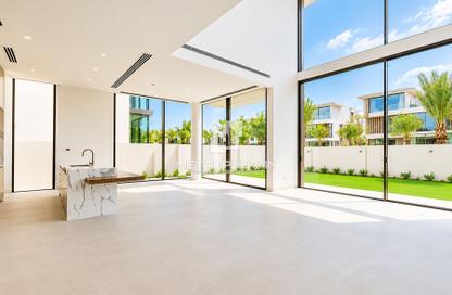 Villa - 4 - 4 for sale in Nad Al Sheba Gardens 3 - Nad Al Sheba Gardens - Nad Al Sheba 1 - Nad Al Sheba - Dubai