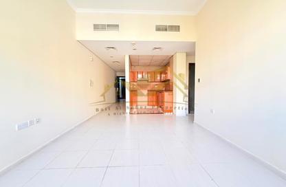 Apartment - 1 - 2 for rent in Al Souk Al Kabeer - Bur Dubai - Dubai