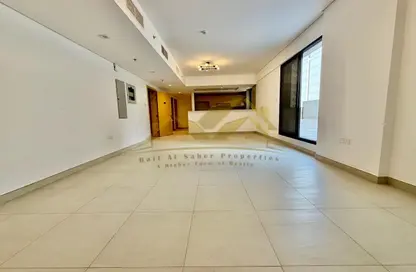Apartment - 3 Bedrooms - 4 Bathrooms for rent in Jumeirah Garden City - Al Satwa - Dubai