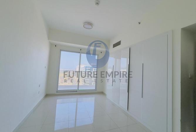 71110923 - Property Image 2