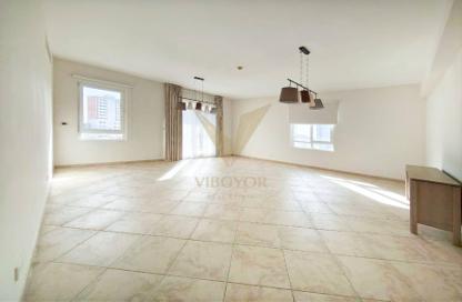Apartment - 3 Bedrooms - 4 Bathrooms for rent in Abbey Crescent 1 - Abbey Crescent - Motor City - Dubai
