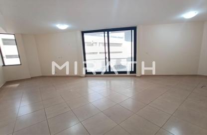 Apartment - Studio - 1 for rent in Golden Sands 6 - Al Mankhool - Bur Dubai - Dubai