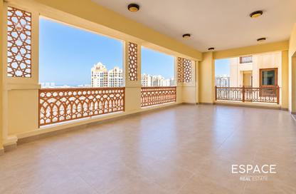Apartment - 3 - 3 for rent in Marina Residences 3 - Marina Residences - Palm Jumeirah - Dubai