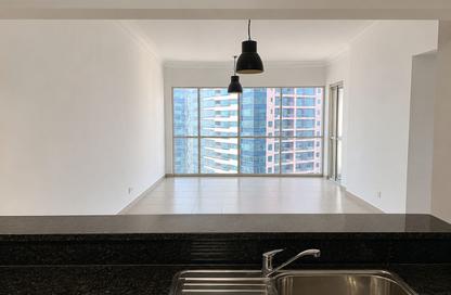 Apartment - 1 Bedroom - 2 Bathrooms for rent in Lakeshore Tower 1 - JLT Cluster Y - Jumeirah Lake Towers - Dubai